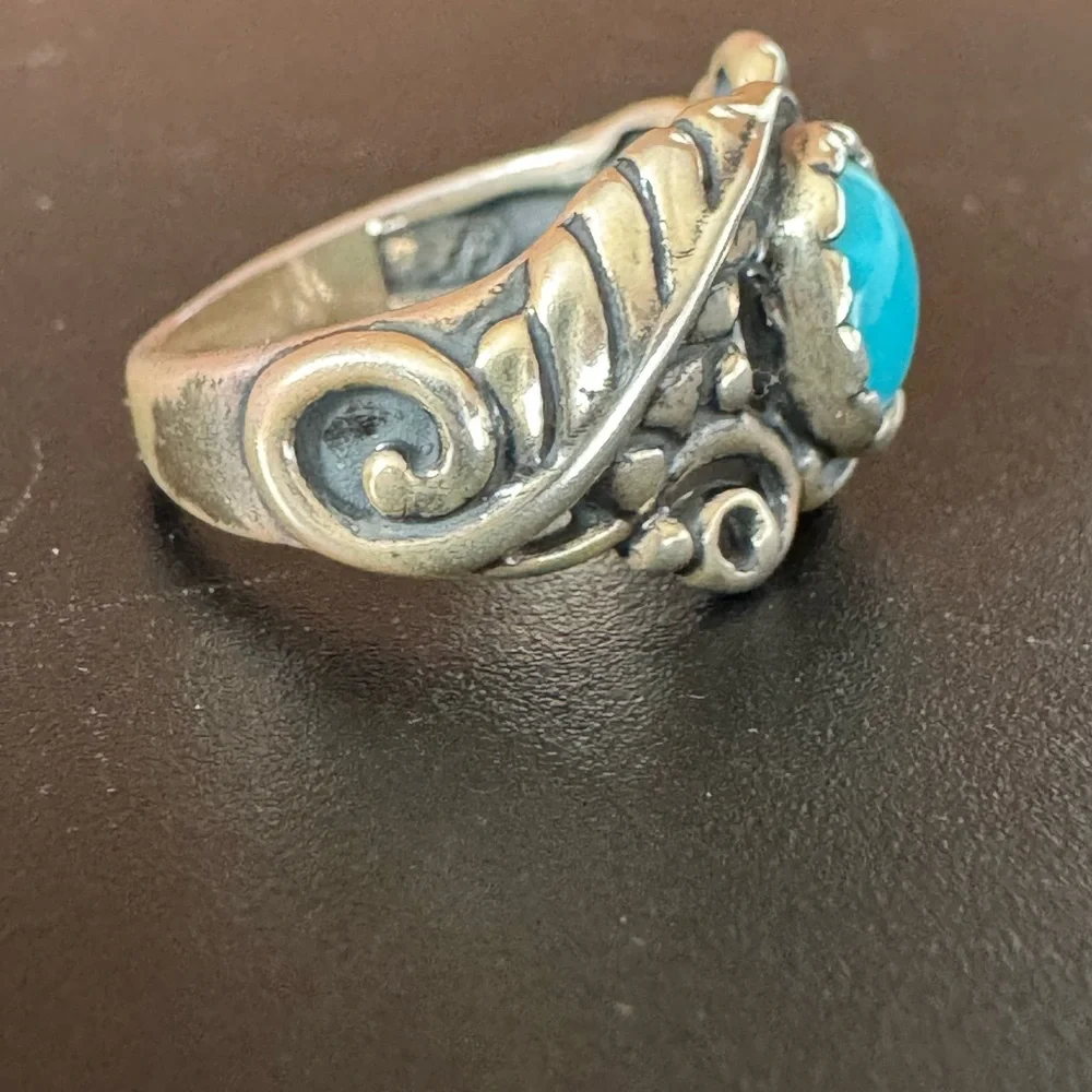 Carolyn Pollack Sterling Silver and Turquoise American West Ring